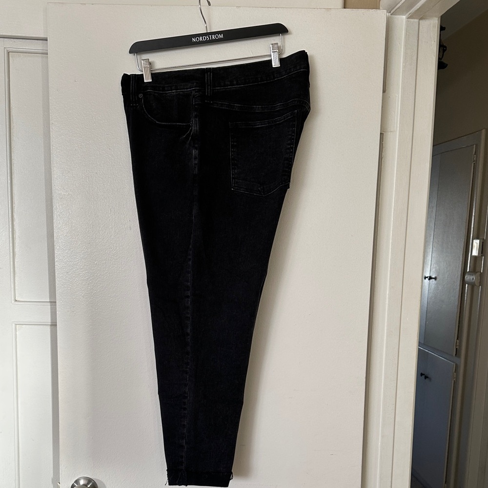 GAP Girlfriend Mid Rise Women's 34/ 18r Black Jeans